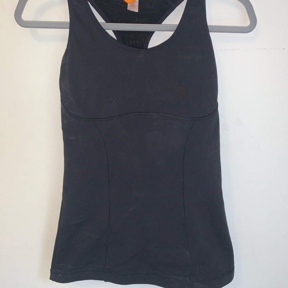 Women’s athletic top